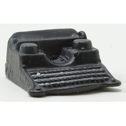 BLACK TYPEWRITER