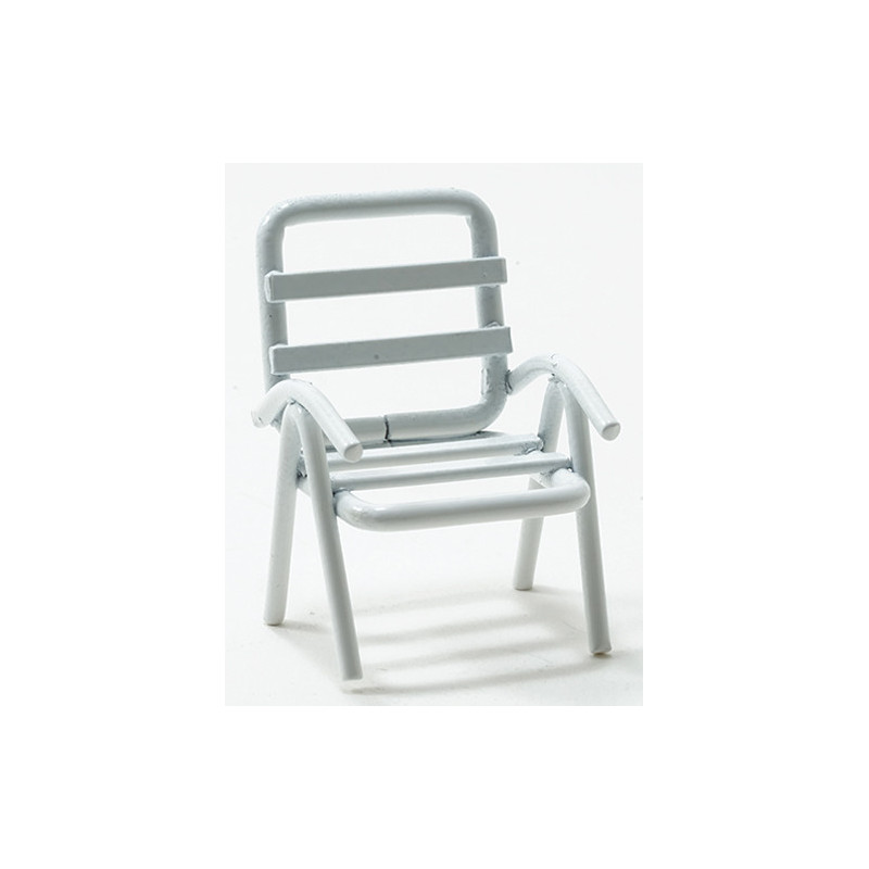 LAWN CHAIR