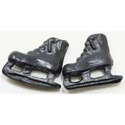 ICE SKATES