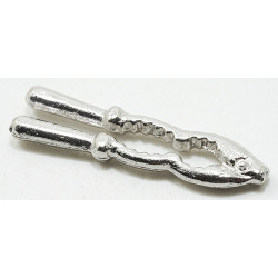 NUT CRACKER