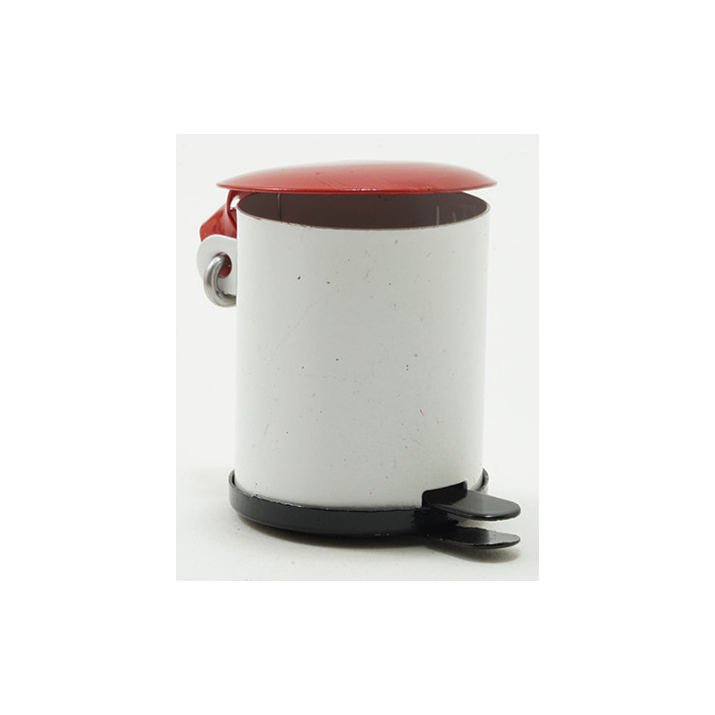 GARBAGE CAN W/LID