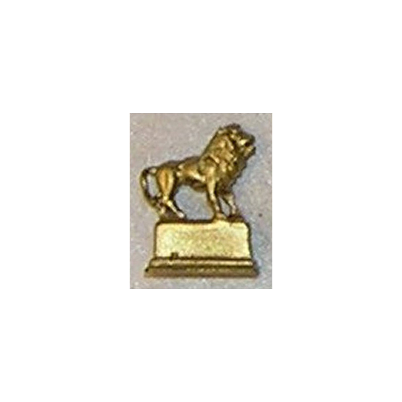 STATUE,LION, GOLD COLOR