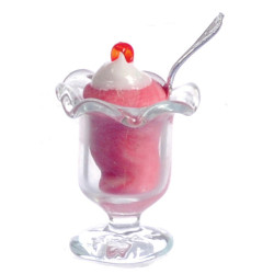 Ice Cream Sundae Strawberry