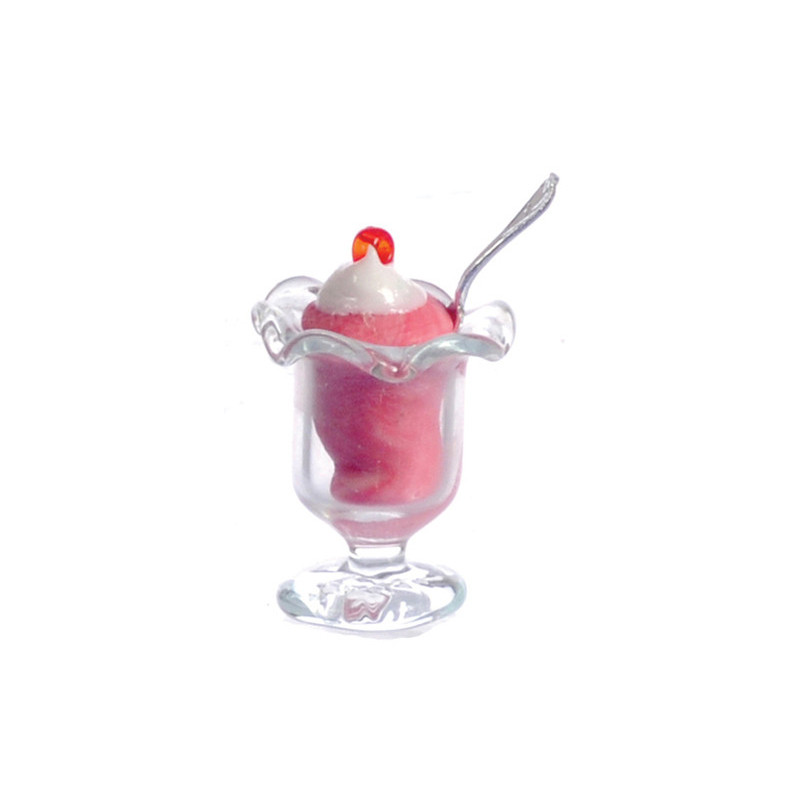 Ice Cream Sundae Strawberry