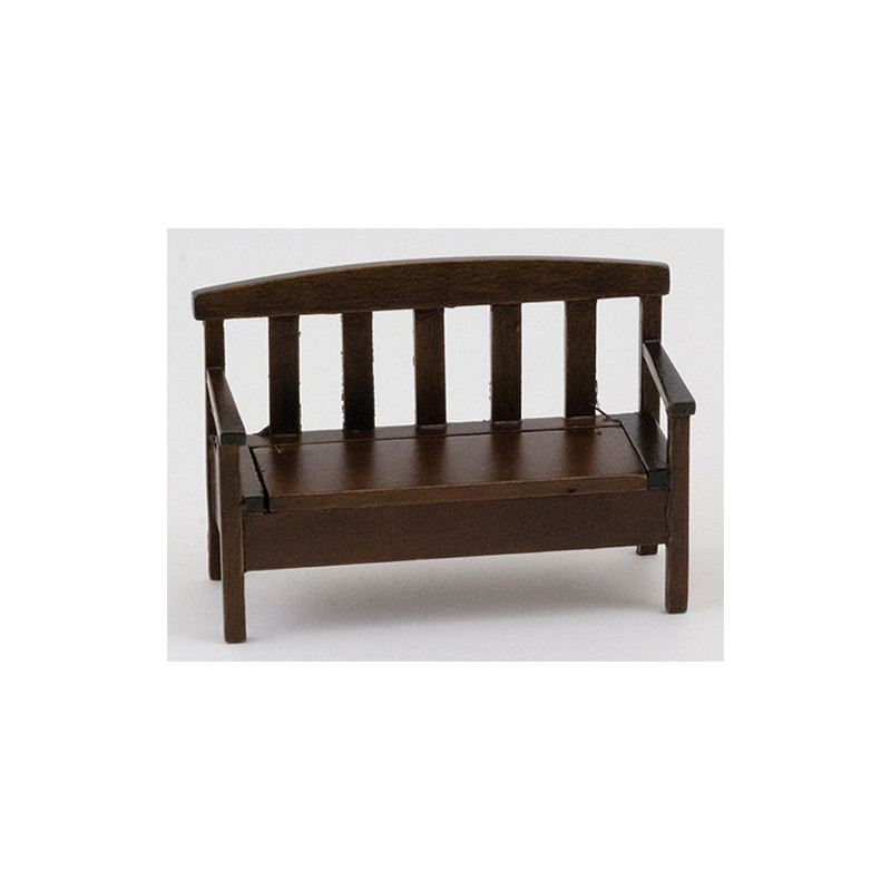 Garden Bench in Walnut
