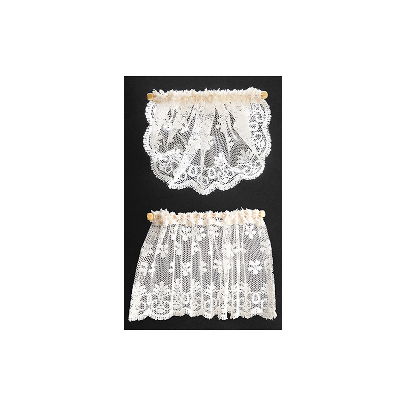 Curtain: Ecru Lace
