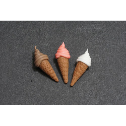 Soft Serve Ice Cream Cones, 3pc