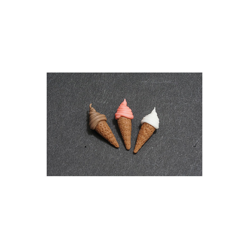 Soft Serve Ice Cream Cones, 3pc