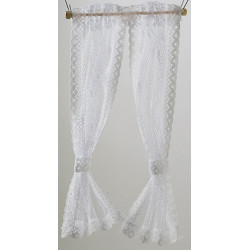 CURTAINS: LACE CURTAIN, WHITE