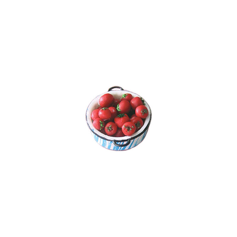 TOMATOES IN PAN