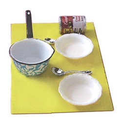 SOUP W/PAN, BOWLS & SPOONS