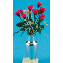 Dz Dark Pink Roses In Alum Vase