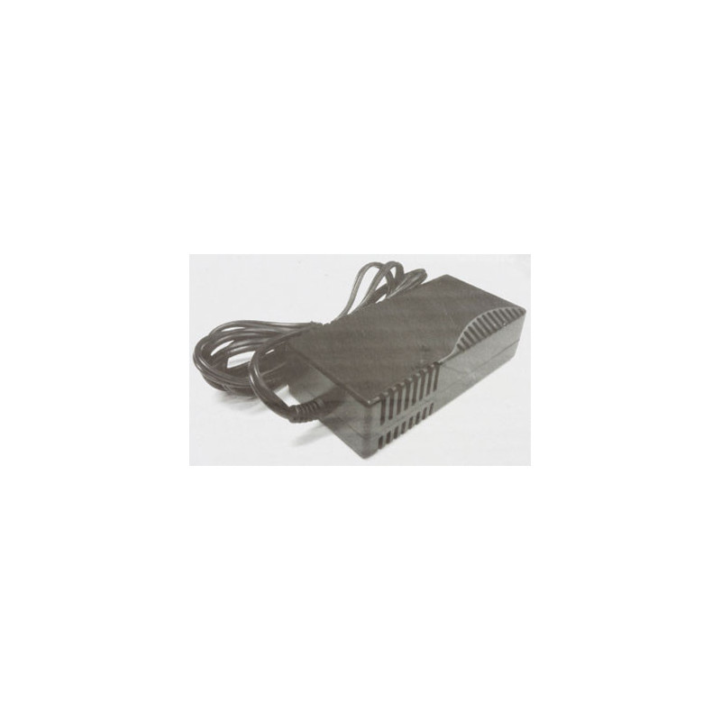 40W TABLE TRANSFORMER, 12 V.
