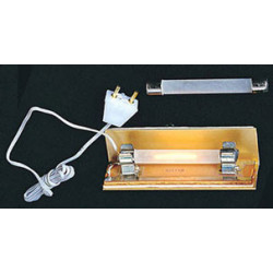&MH619: FLOURETTE SOCKET & CORD W/2 BULB