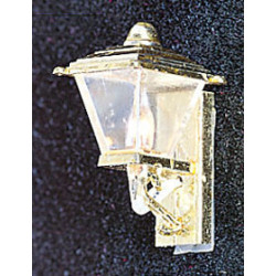 &MH629: GOLD COACH LAMP