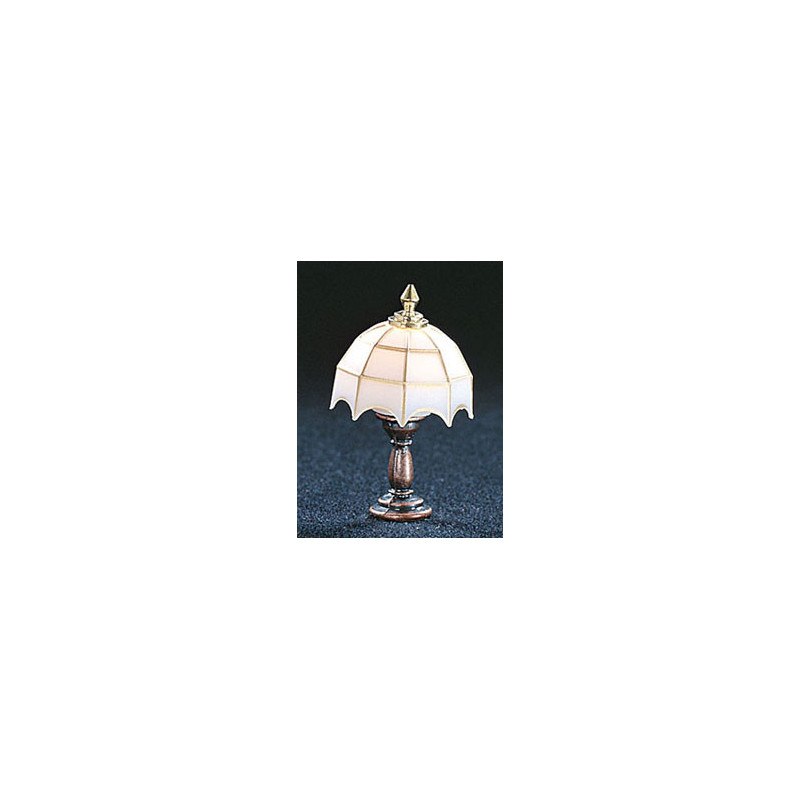 &MH627: WHITE TIFFANY TABLE LAMP