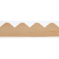 SCALLOP TRIM, 24 INCH LONG