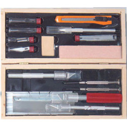 DELUXE TOOL SET