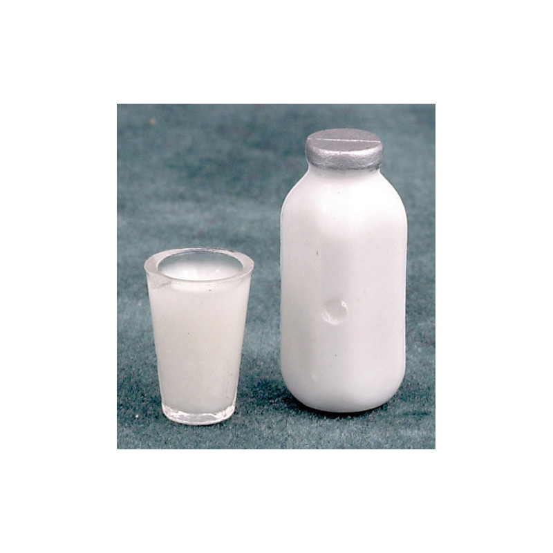 QUART OF MILK W/GLASS OF MILK